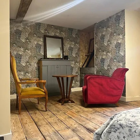 A L'ombre De La Tour Lägenhet *