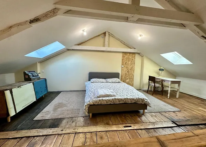 Apartmán A L'ombre De La Tour Lurdy